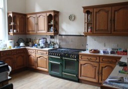 Kitchen (Wooden Units)