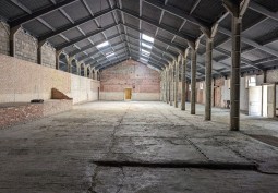 Warehouse (Large)