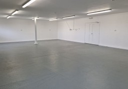 Warehouse (Light)
