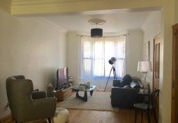 Livingroom at North London: Lovely Victorian Terrace House Film Location, Middlesex