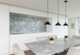Kitchen, Diningroom, Kitchen (Cream or White units)
