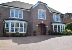 House / Cottage Exterior