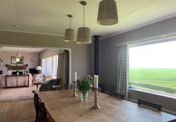 Livingroom, Diningroom