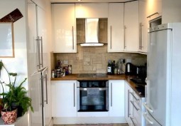 Kitchen, Kitchen (White units)