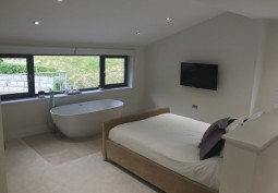 Bedroom (Double)