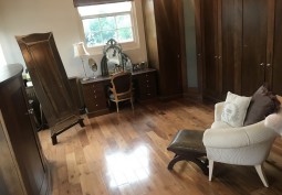 Dressing Room/Walk-in Wardrobe
