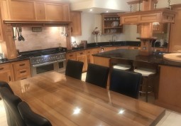 Kitchen (Wooden Units)