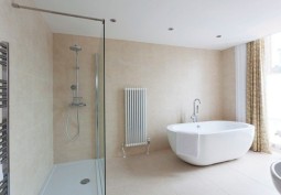 Bedroom (Master/En-Suite), Bathroom (Roll Top), Bathroom (Shower and bath)