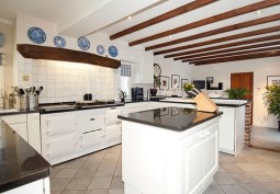 Kitchen, Kitchen (With Island), Kitchen (Cream or White units), Kitchen (Modern)