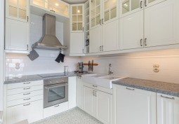 Kitchen (Cream or White units), Kitchen (Modern)
