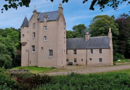 Castle, Coronavirus-Friendly