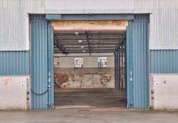 Warehouse (Drive-In), Coronavirus-Friendly