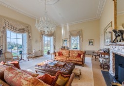 Livingroom, Fireplace