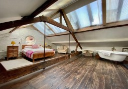 Bedroom (Double)