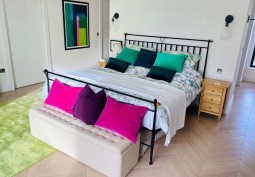 Bedroom (Double)