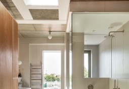 Bathroom (Large), Bathroom (Roll Top), Bathroom (Shower and bath)