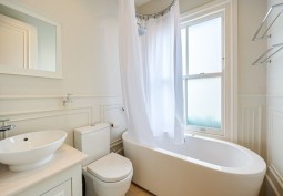 Bathroom (Roll Top)
