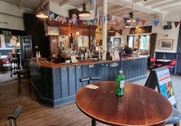 Pub / Bar