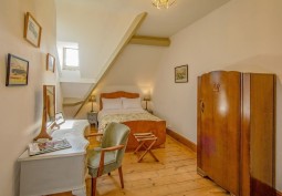 Bedroom (Double)