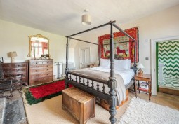 Bedroom (Master/En-Suite)