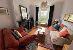 Livingroom, Fireplace, Wooden Floor
