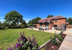 Exterior at Countryside Cottage For Filming And Photo Shoots, Worcestershire