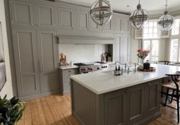 Kitchen (With Island)