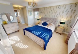 Bedroom (Master/En-Suite)