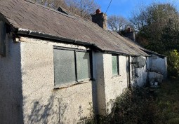 House / Cottage Exterior