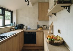 Kitchen (Wooden Units)