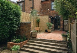 House / Cottage Exterior