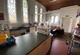 Kitchen (With Island)