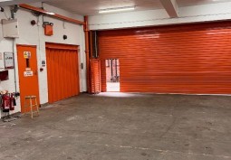 Warehouse (Drive-In)