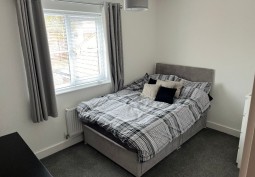 Bedroom (Double)
