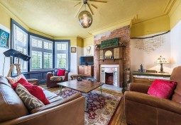 Livingroom, Fireplace