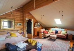 Bedroom (Double)