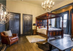 Bedroom (Double)
