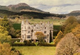 Castle, Coronavirus-Friendly