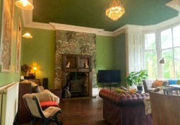 Livingroom, Fireplace