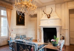 Livingroom, Fireplace