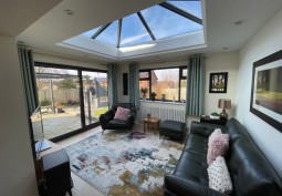 Livingroom, Skylight