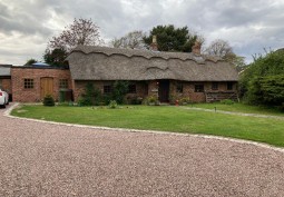 Driveway, House / Cottage, Coronavirus-Friendly