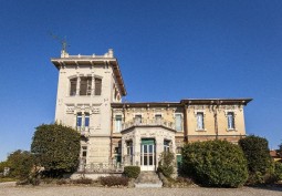 Villa, Coronavirus-Friendly