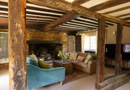 Livingroom, Fireplace