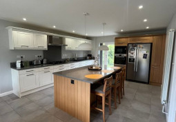 Kitchen (With Island), Kitchen (Modern), Kitchen With Table, Kitchen (White units), Coronavirus-Friendly, Kitchen (Gas Hob)