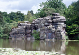 Lake / Pond, Cliff / Rockface, Coronavirus-Friendly