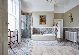 Bathroom (Large), Bathroom (Shower and bath)