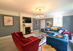 Livingroom, Fireplace
