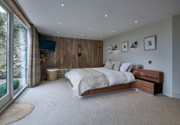 Bedroom (Double)
