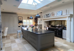 Kitchen (With Island), Kitchen (Coloured units), Kitchen (Modern), Skylight, Kitchen (Gas Hob)